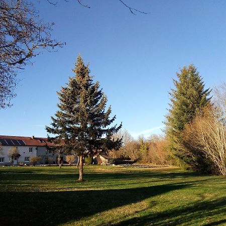 Chambres D'Hotes Quatre Mains Saint-Priest-des-Champs Esterno foto