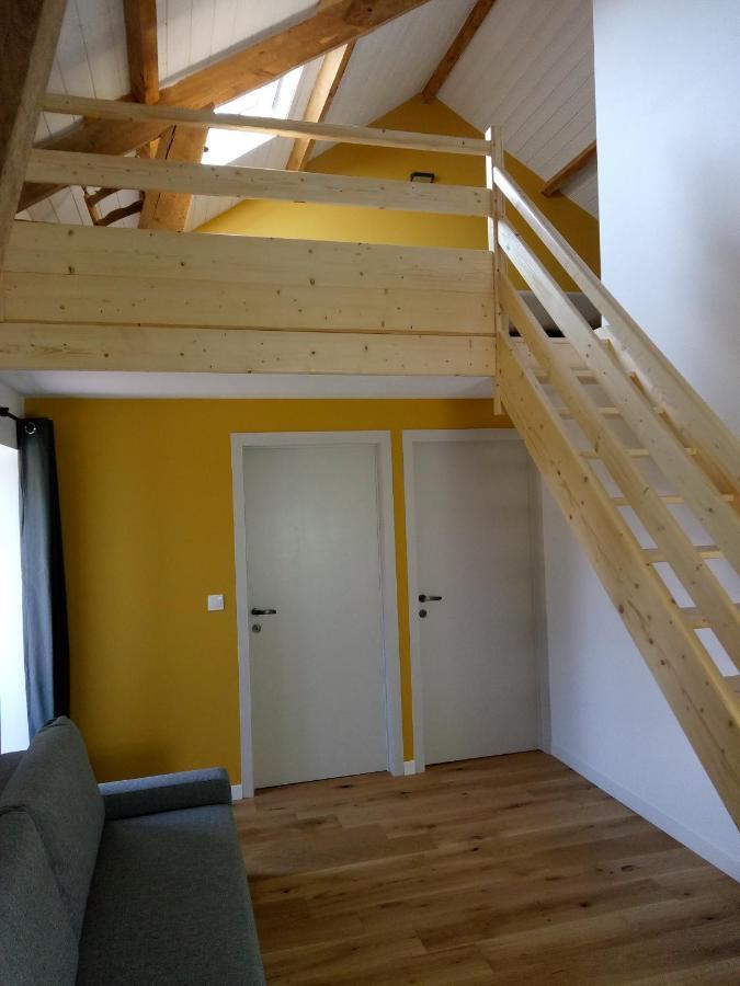 Chambres D'Hotes Quatre Mains Saint-Priest-des-Champs Esterno foto